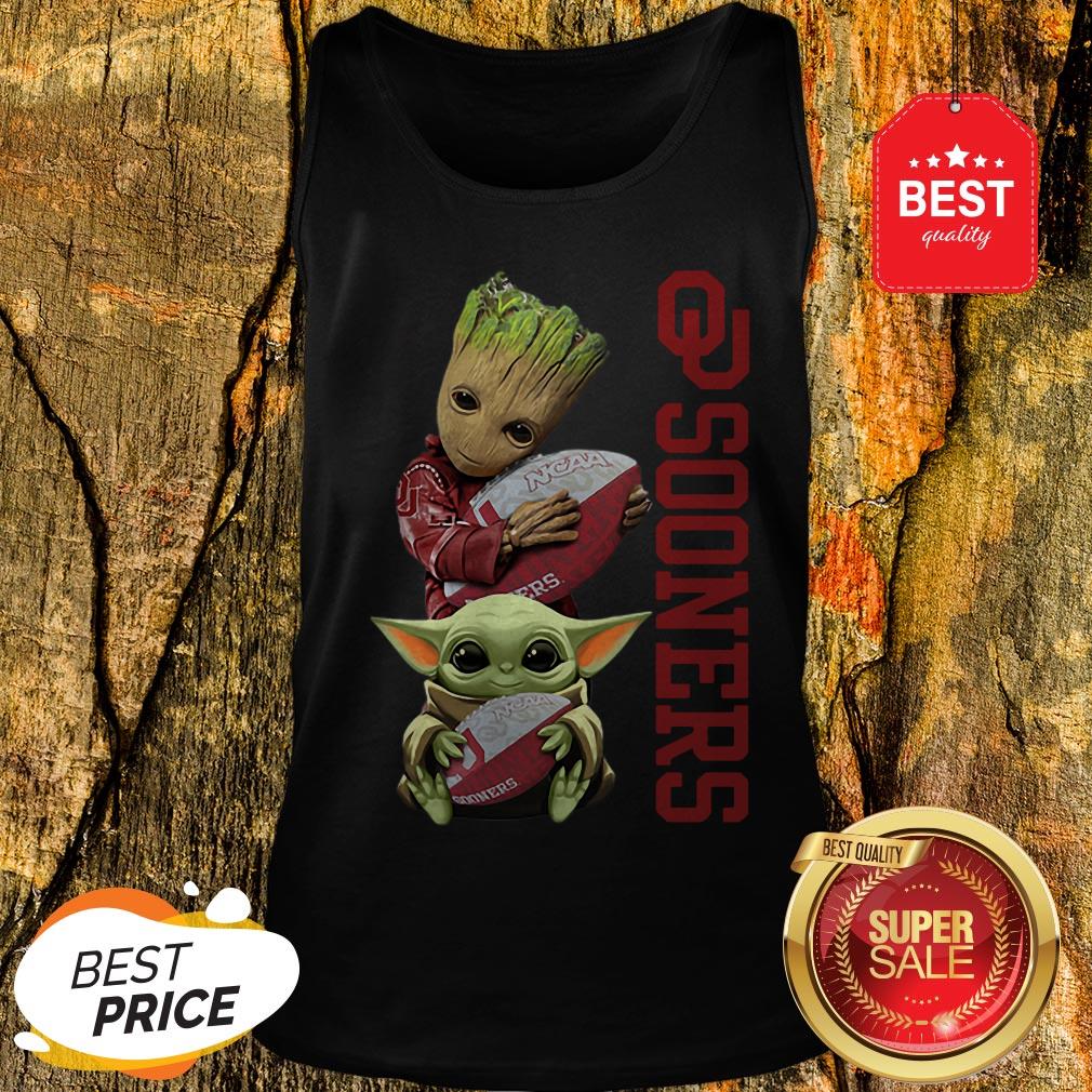 Baby Groot And Baby Yoda Hug Oklahoma Sooners Shirt