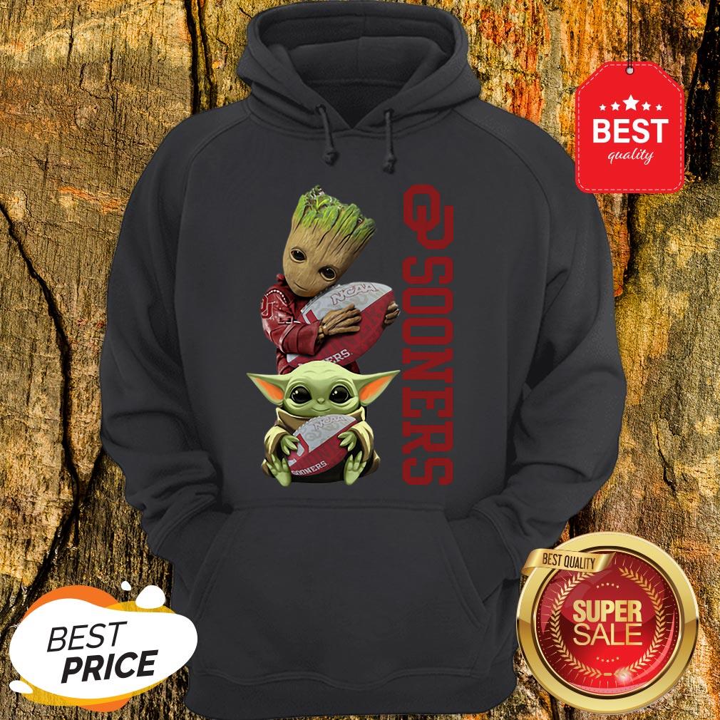Baby Groot And Baby Yoda Hug Oklahoma Sooners Shirt