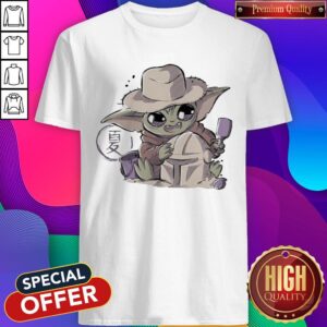 Funny Baby Yoda Hug Boba Fett Shirt