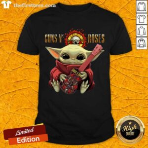 Top Baby Yoda Hug Guitar Guns N’ Roses Rock Band Shirt