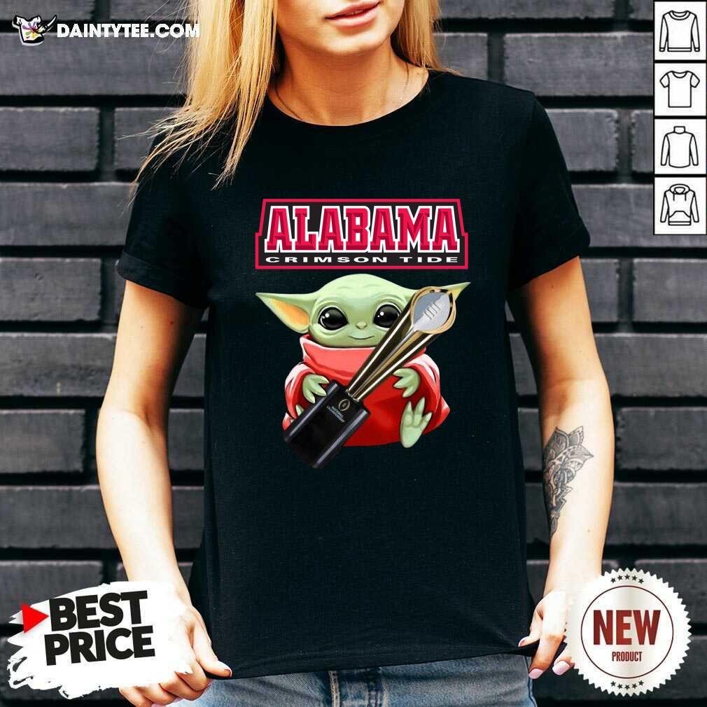 Awesome Baby Yoda Hug Cup Alabama Crimson Tide Shirt