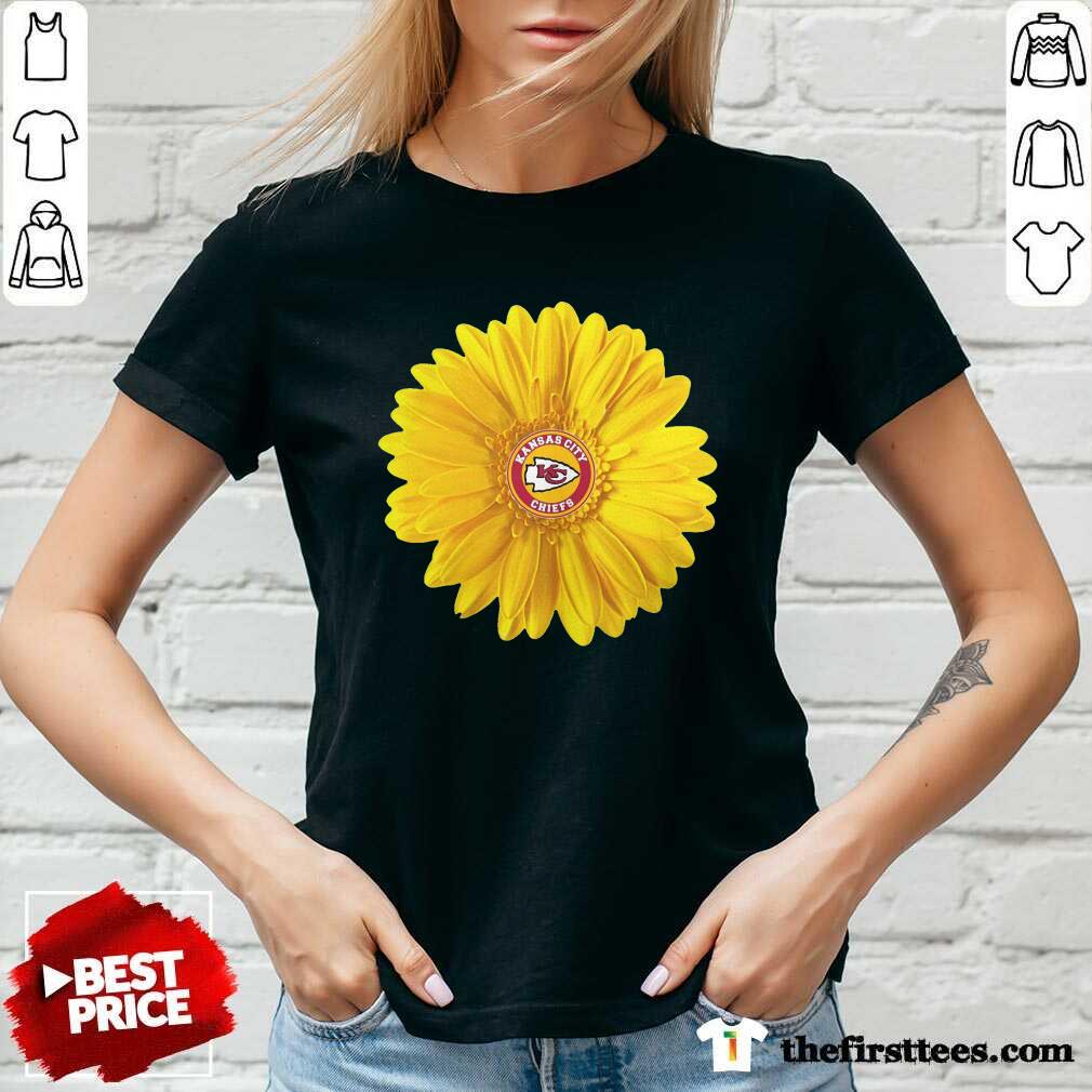 Beautiful Kansas City Chiefs Sunflower Shirt