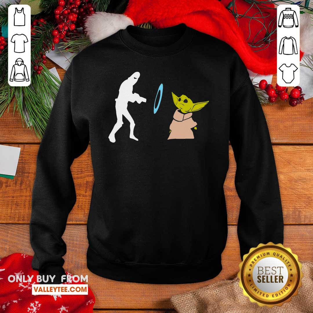 Cool Star Wars Mandalorian Baby Yoda Grogu Stunned Shirt