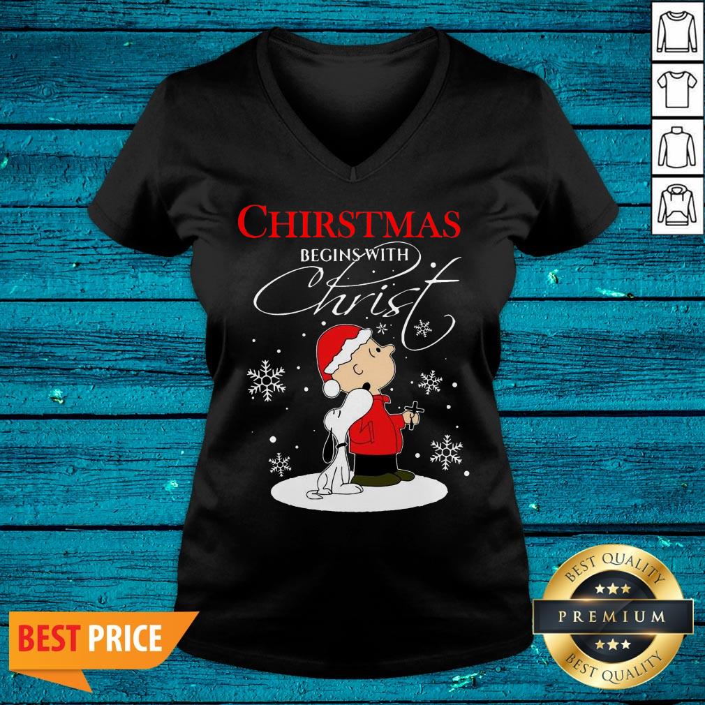 Cute Snoopy And Charlie Brown Christmas Begins With Christ Shirt