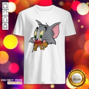 Premium Tom Finally Catches Jerry Shirt