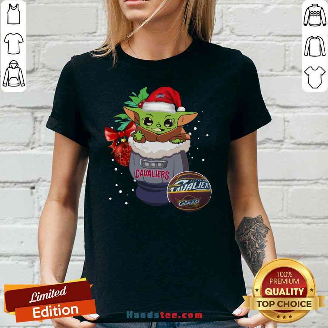 Funny Cleveland Cavaliers Christmas Baby Yoda Star Wars Funny Happy NBA Shirt