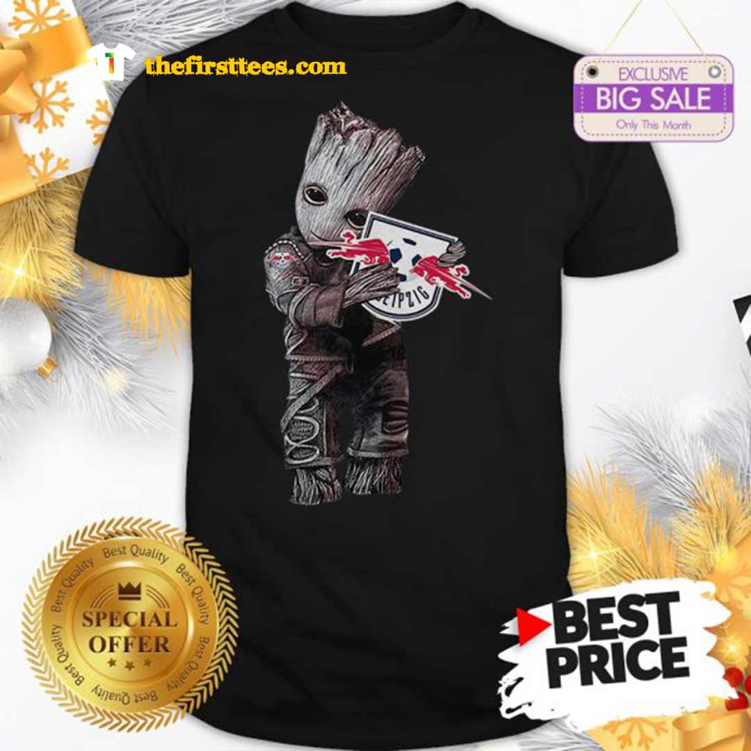 Nice Baby Groot hug RB Leipzig Shirt