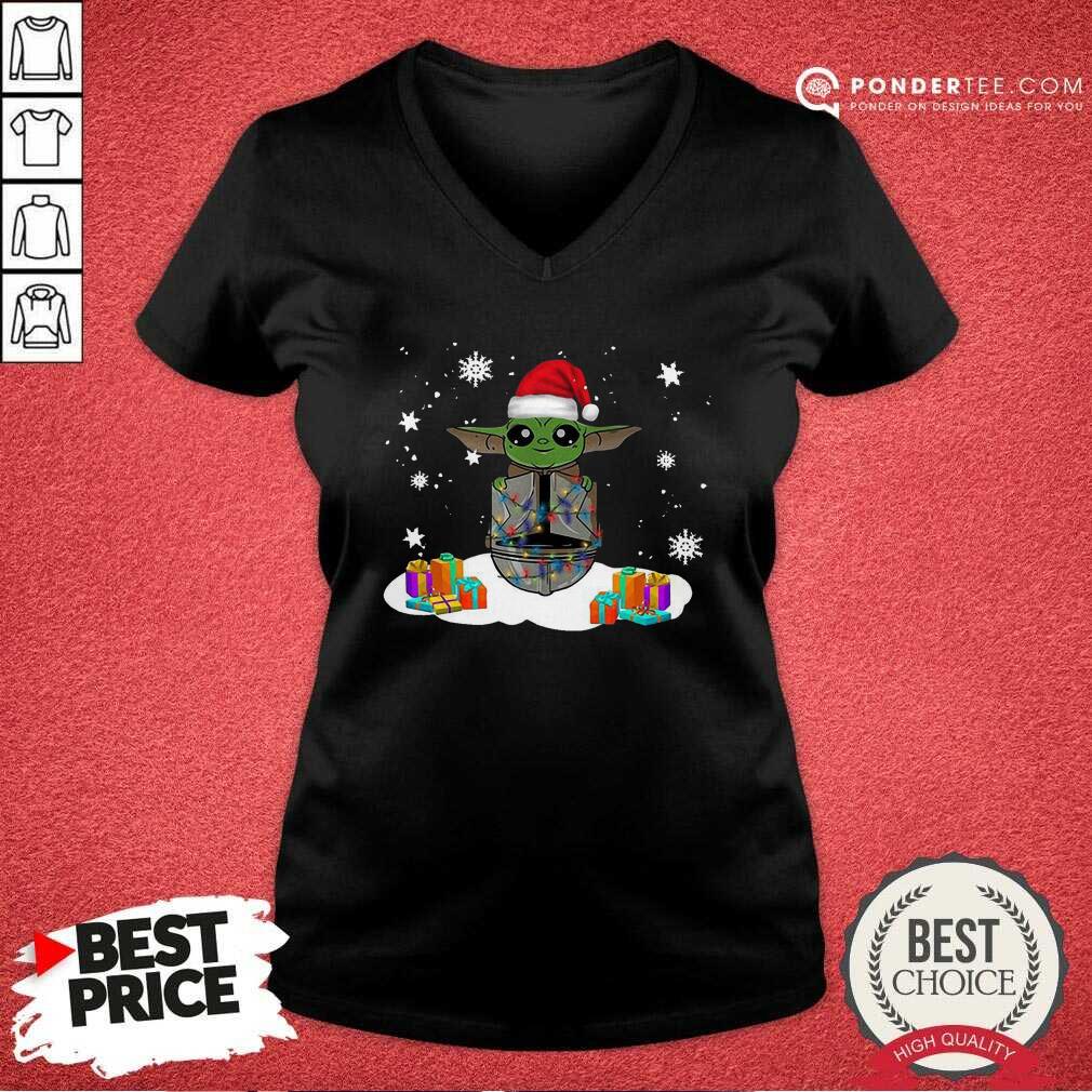 Nice Santa Baby Yoda Merry Christmas Gift Shirt