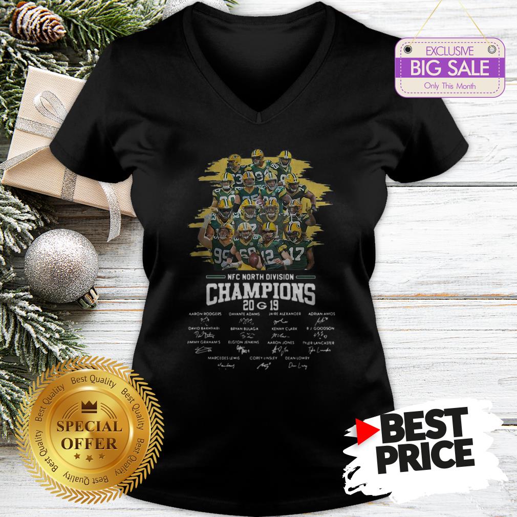 official-nfc-north-division-champion-2019-green-bay-packers-team-players-signatures-v-neck.jpg