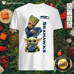 Cute Baby Groot And Baby Yoda Hug Seattle Seahawks Star Wars Shirt