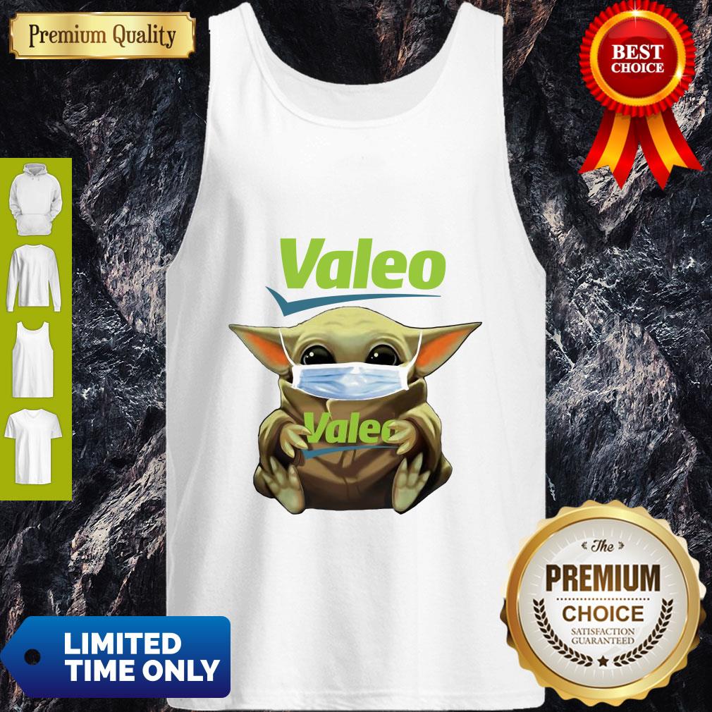 Pretty Star Wars Baby Yoda Hug Valeo Mask Covid-19 T-Shirt