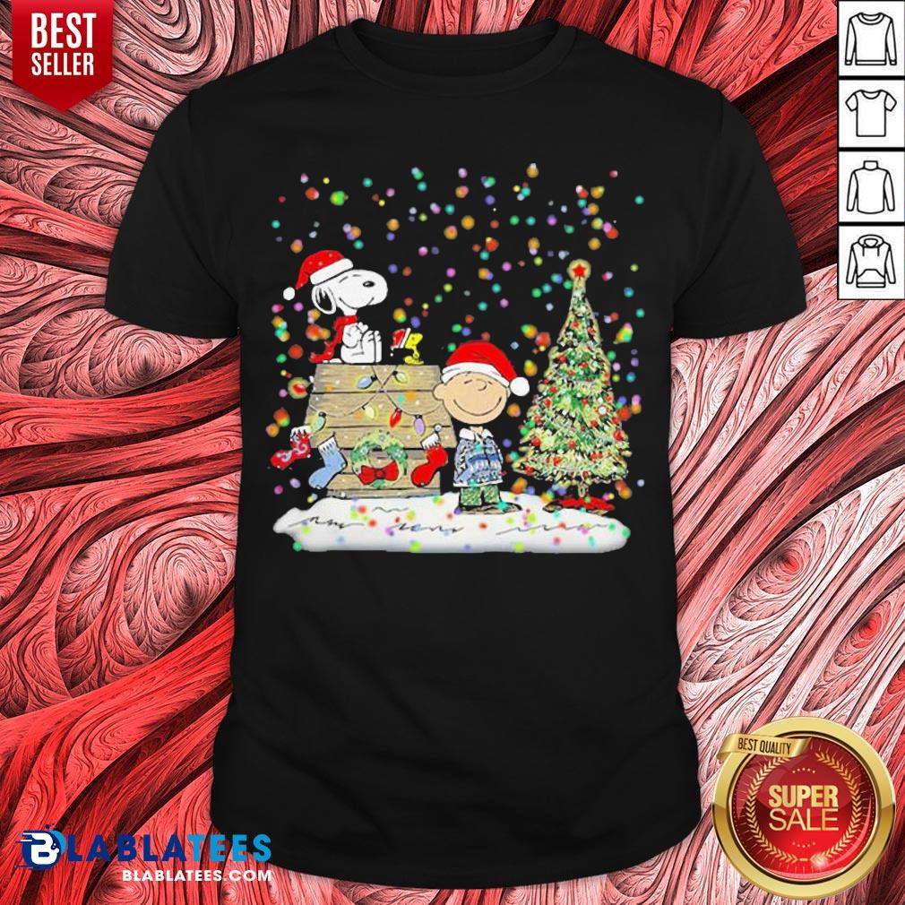 Cute Snoopy And Charlie Brown Light Merry Christmas Shirt