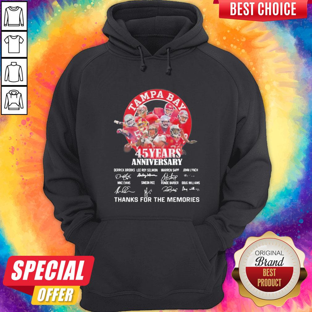 tampa-bay-buccaneers-45-years-anniversary-thank-you-for-the-memories-signatures-hoodie.jpg