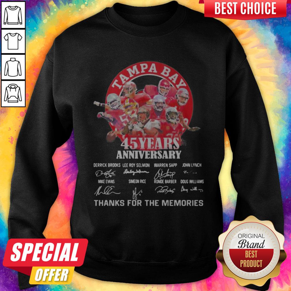 tampa-bay-buccaneers-45-years-anniversary-thank-you-for-the-memories-signatures-sweatshirt.jpg