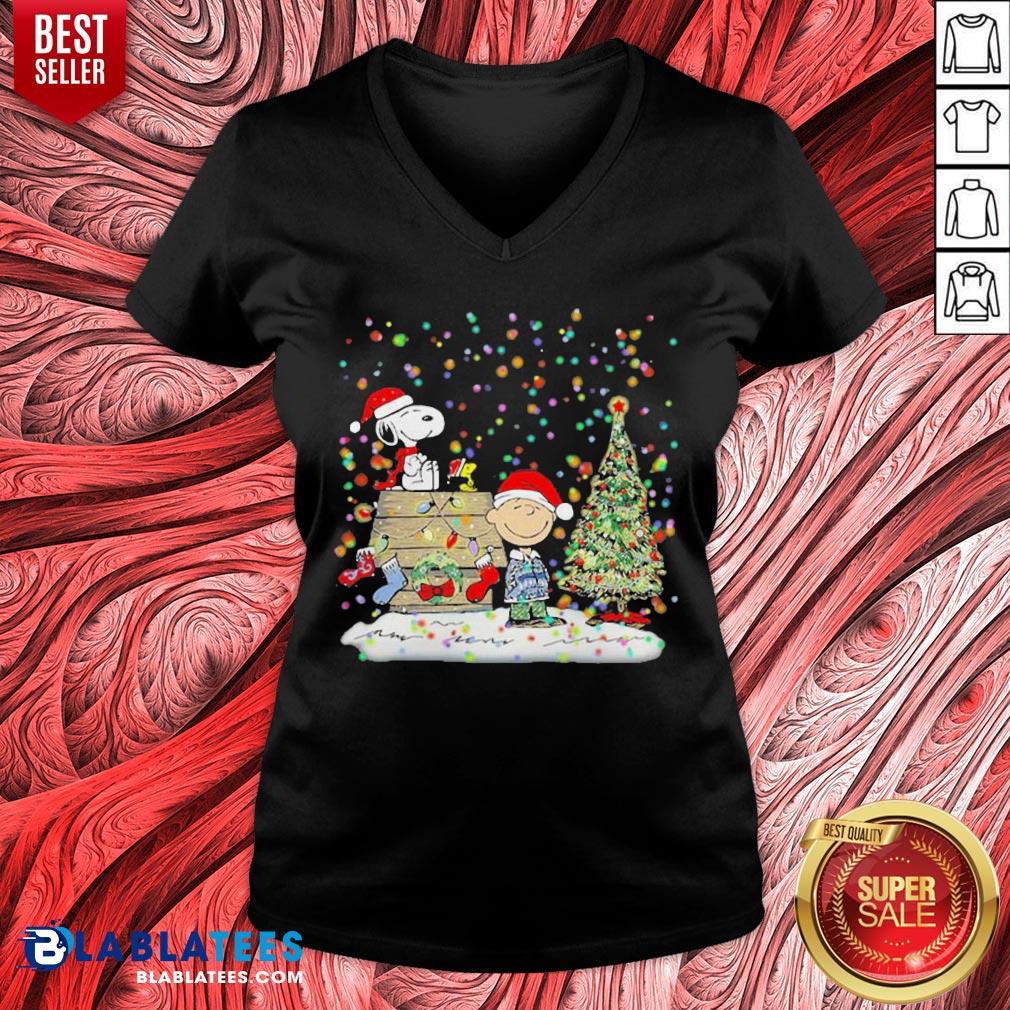 Cute Snoopy And Charlie Brown Light Merry Christmas Shirt