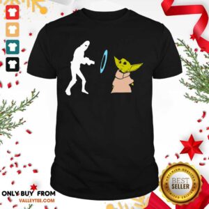 Cool Star Wars Mandalorian Baby Yoda Grogu Stunned Shirt