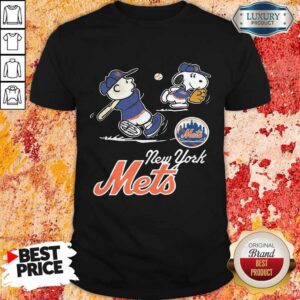 Charlie Brown And Snoopy Play Baseball New York Mets Shirt