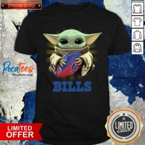 Pretty Baby Yoda Hug Buffalo Bills Shirt