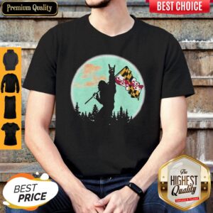 Premium Maryland Flag Bigfoot Moon Shirt