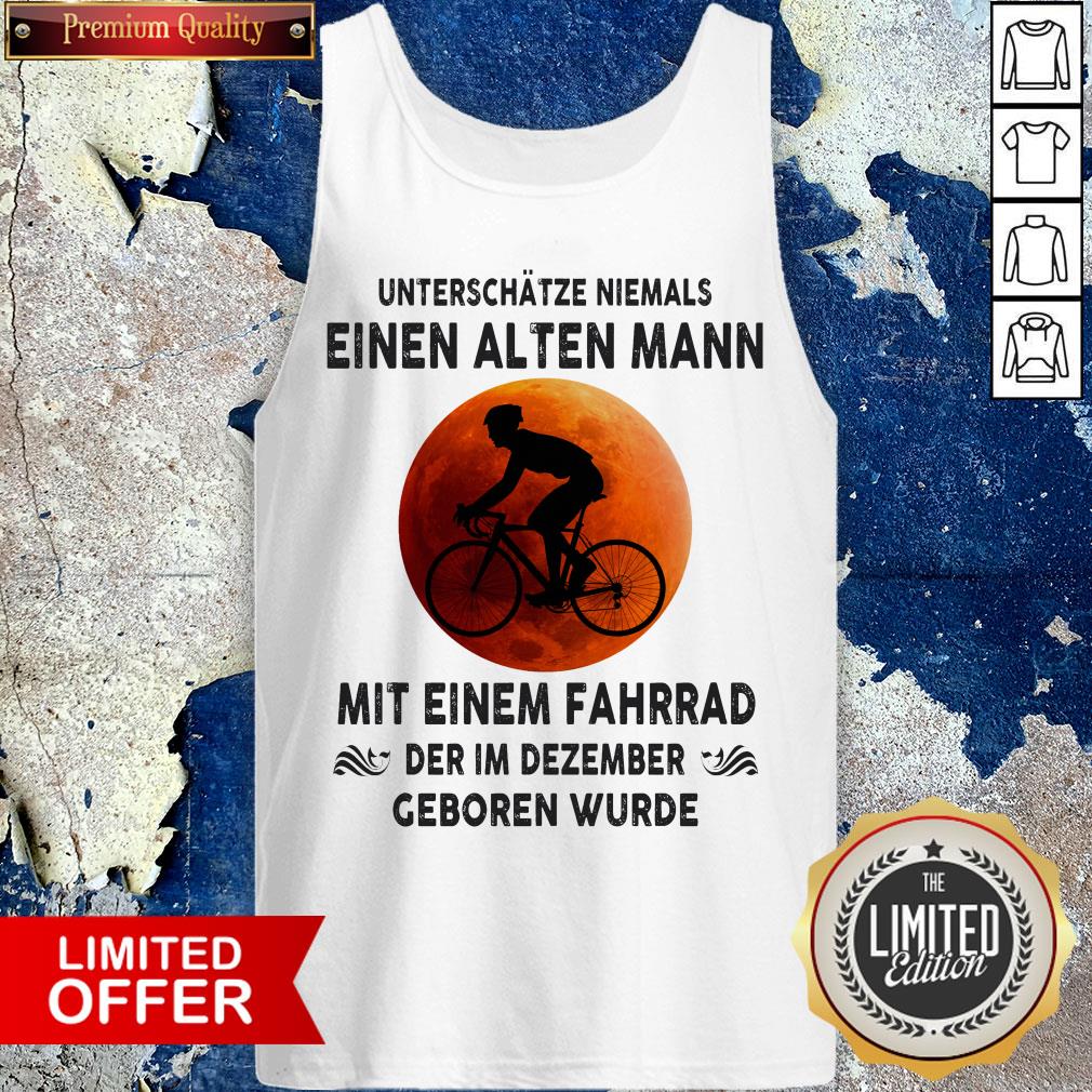 bicycle-unterschatze-niemals-einen-alten-mann-mit-einem-fahrrad-der-im-dezember-geboren-wurde-tank-top-4.jpg