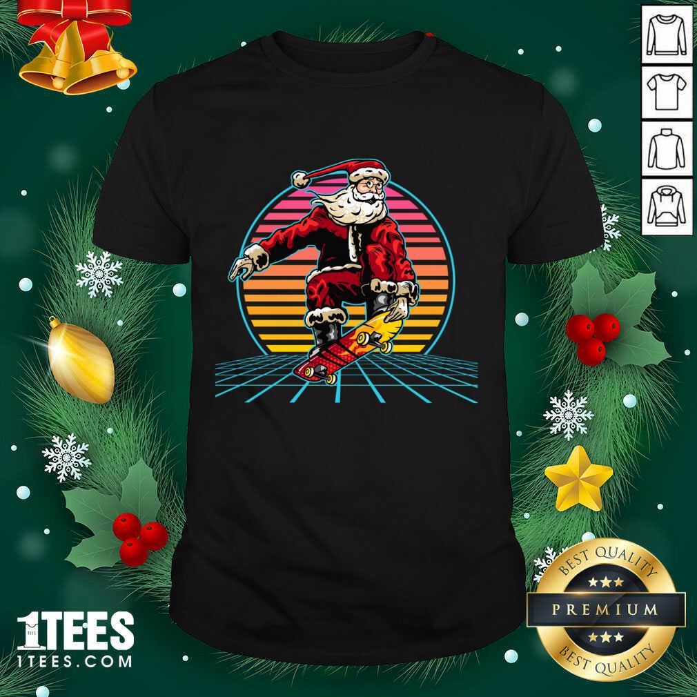 Funny Retro Sunset 80s Christmas Skateboarding Santa Funny Christmas Shirt