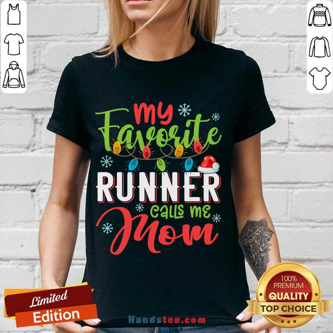 Good My Favorite Runner Calls Me Mom Xmas Light Christmas Gift Shirt