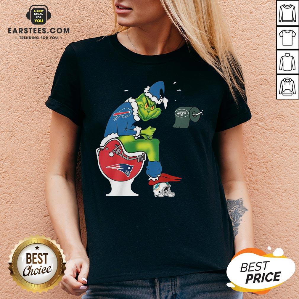 good-the-grinch-buffalo-bills-shit-on-toilet-new-england-patriots-christmas-v-neck.jpg