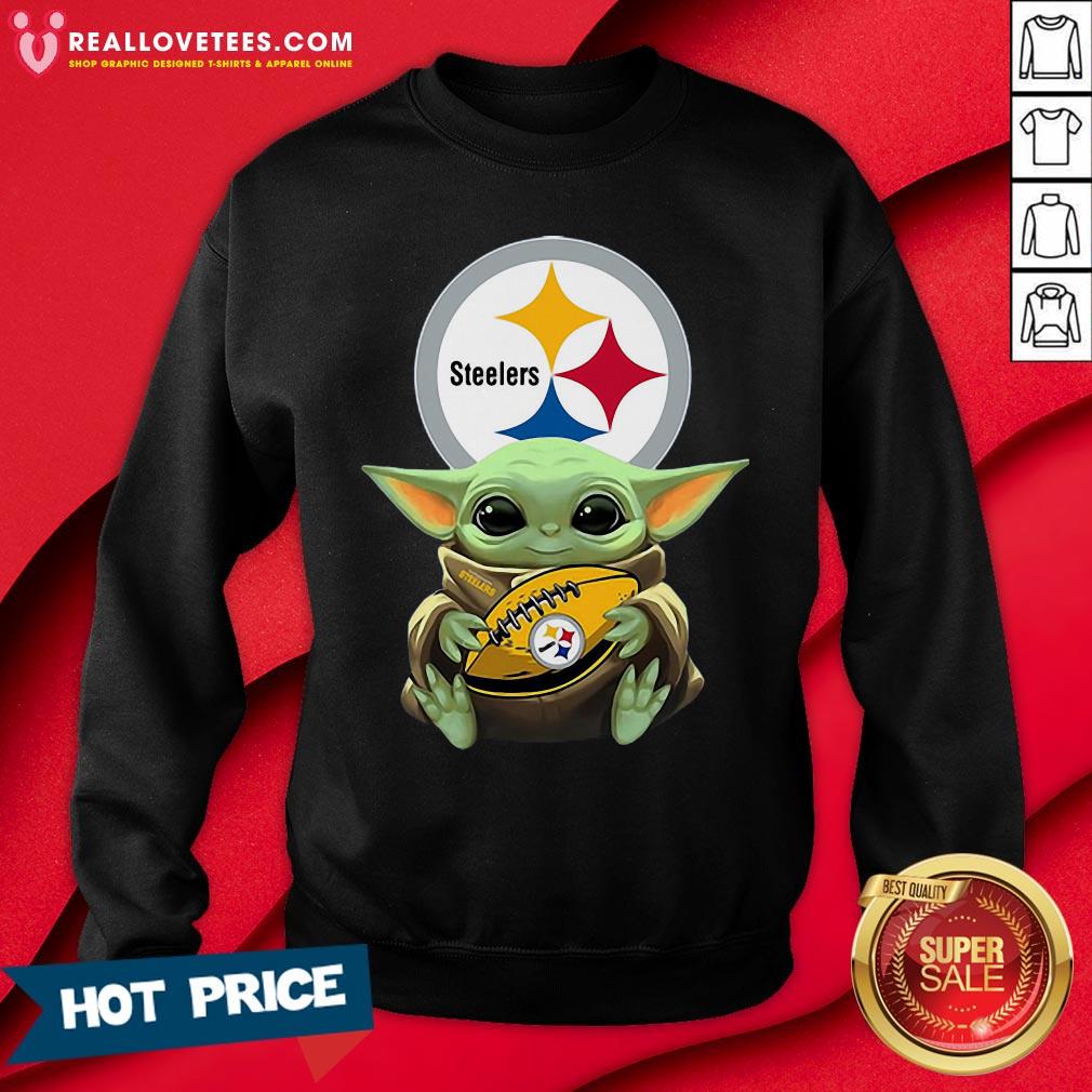 Great Star Wars Baby Yoda Hug Pittsburgh Steelers Shirt