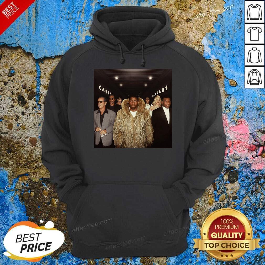 Hot Magic Johnson Walking Into The Playoffs Shirt