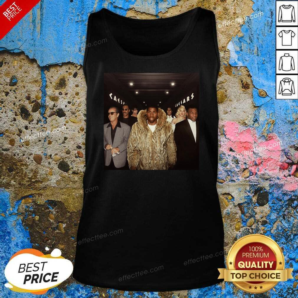 Hot Magic Johnson Walking Into The Playoffs Shirt