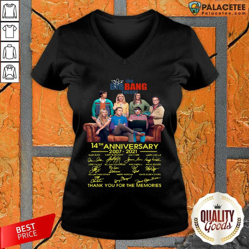hot-the-bigbang-theory-14th-anniversary-2007-2021-signatures-thank-for-the-memories-v-neck.jpg