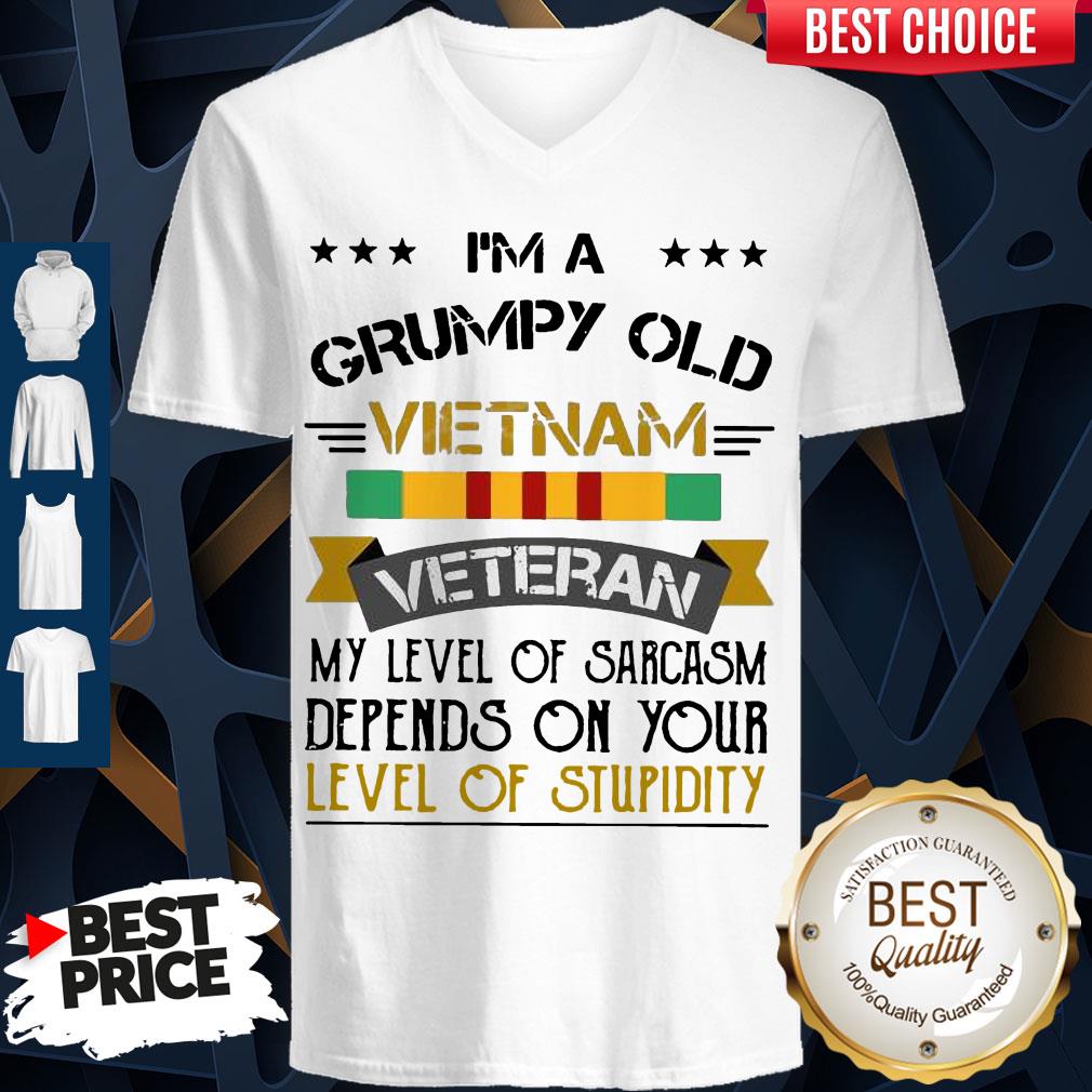im-a-grumpy-old-u-s-vietnam-veteran-my-level-of-sarcasm-depends-on-your-level-of-stupidity-v-neck.jpg