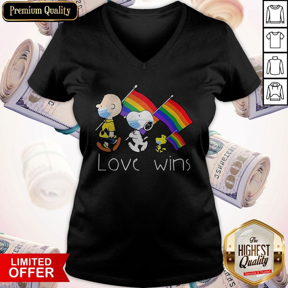 LGBT Charlie Brown And Snoopy And Peanut Face Mask Love Wins Shirt