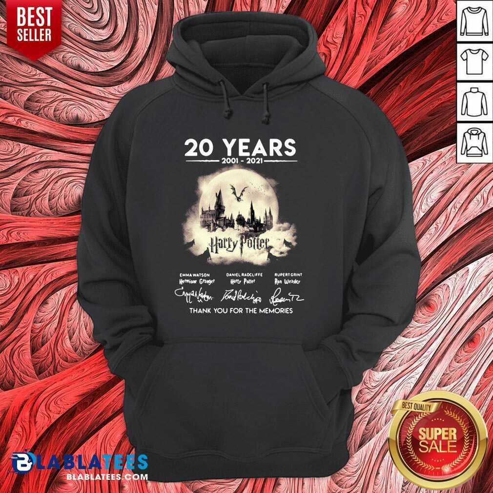 official-20-years-2001-2021-harry-potter-signatures-thank-you-for-the-memories-hoodie.jpg