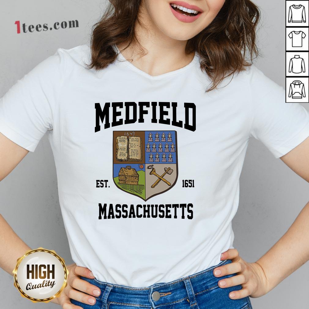 Official Medfield Est 1651 Massachusetts Shirt