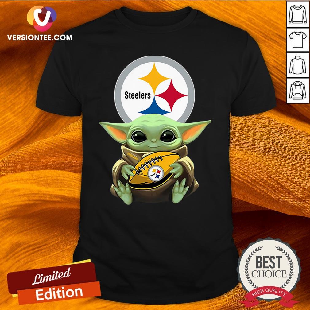 Perfect Baby Yoda Hug Steelers Shirt