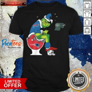 Awesome The Grinch Buffalo Bills Shit On Toilet New England Patriots Christmas Shirt