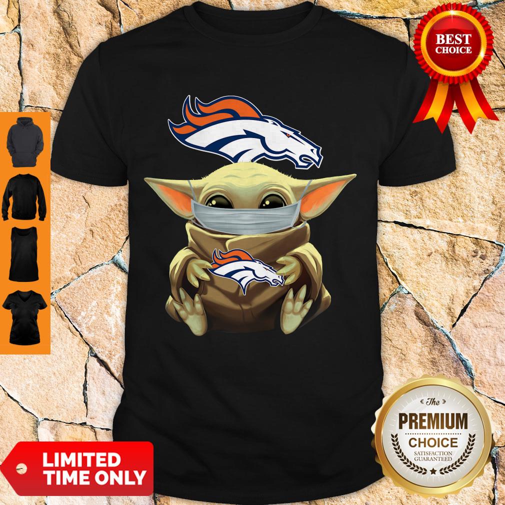 Top Baby Yoda Face Mask Denver Broncos Tee Shirt
