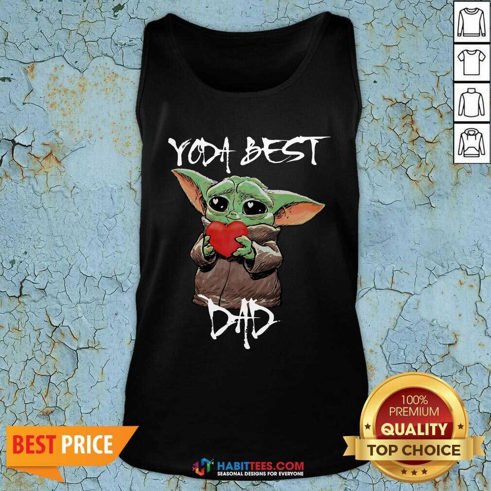 Top Baby Yoda Hug Heart Best Dad Shirt