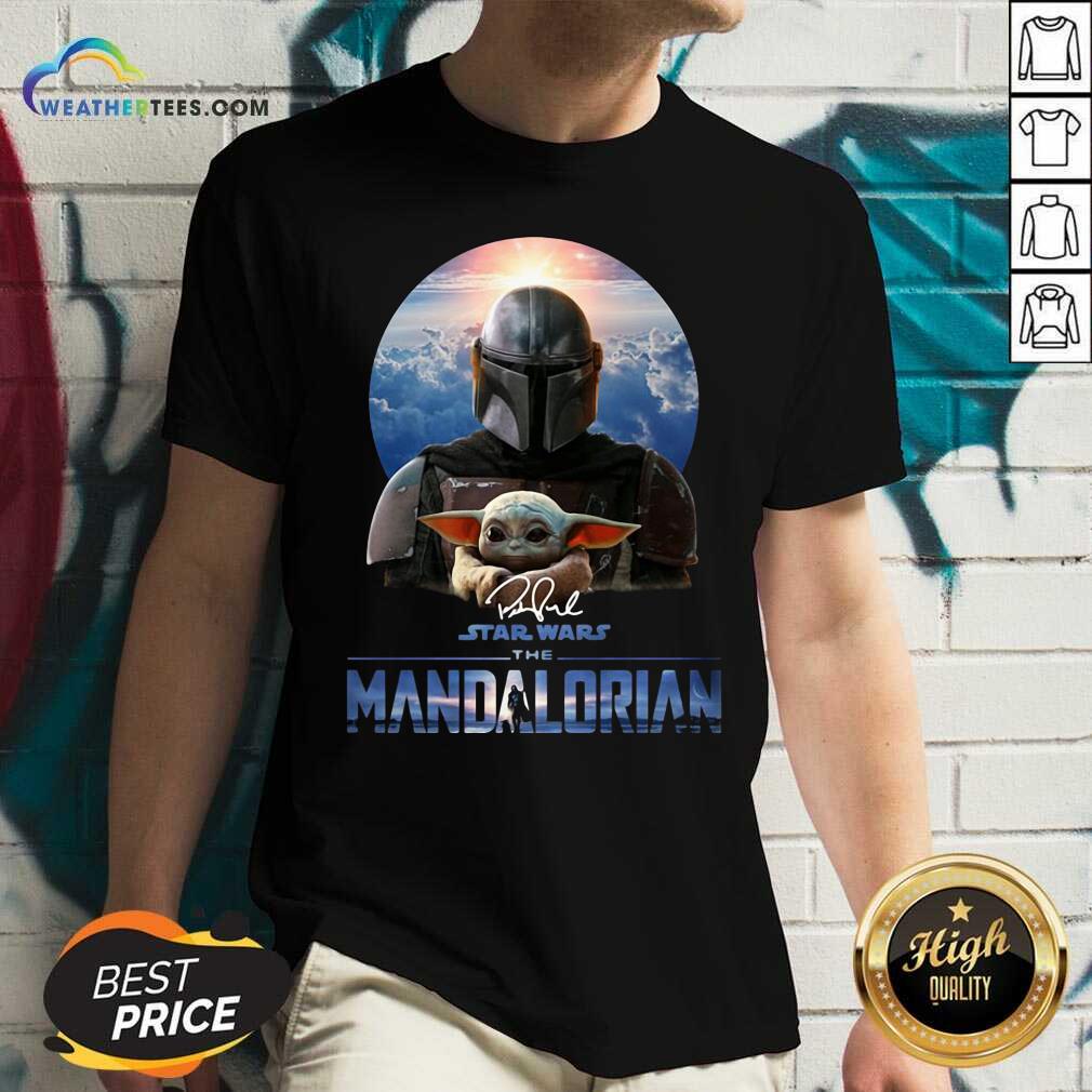 Lovely Star Wars The Mandalorian And Baby Yoda Signature Shirt