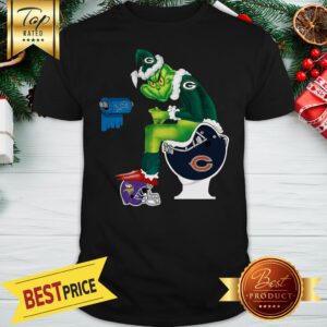 Green Bay Packers Grinch Sitting On Chicago Bears Toilet And Step On Minnesota Vikings Helmet With Detroit Lions Paper Shirt