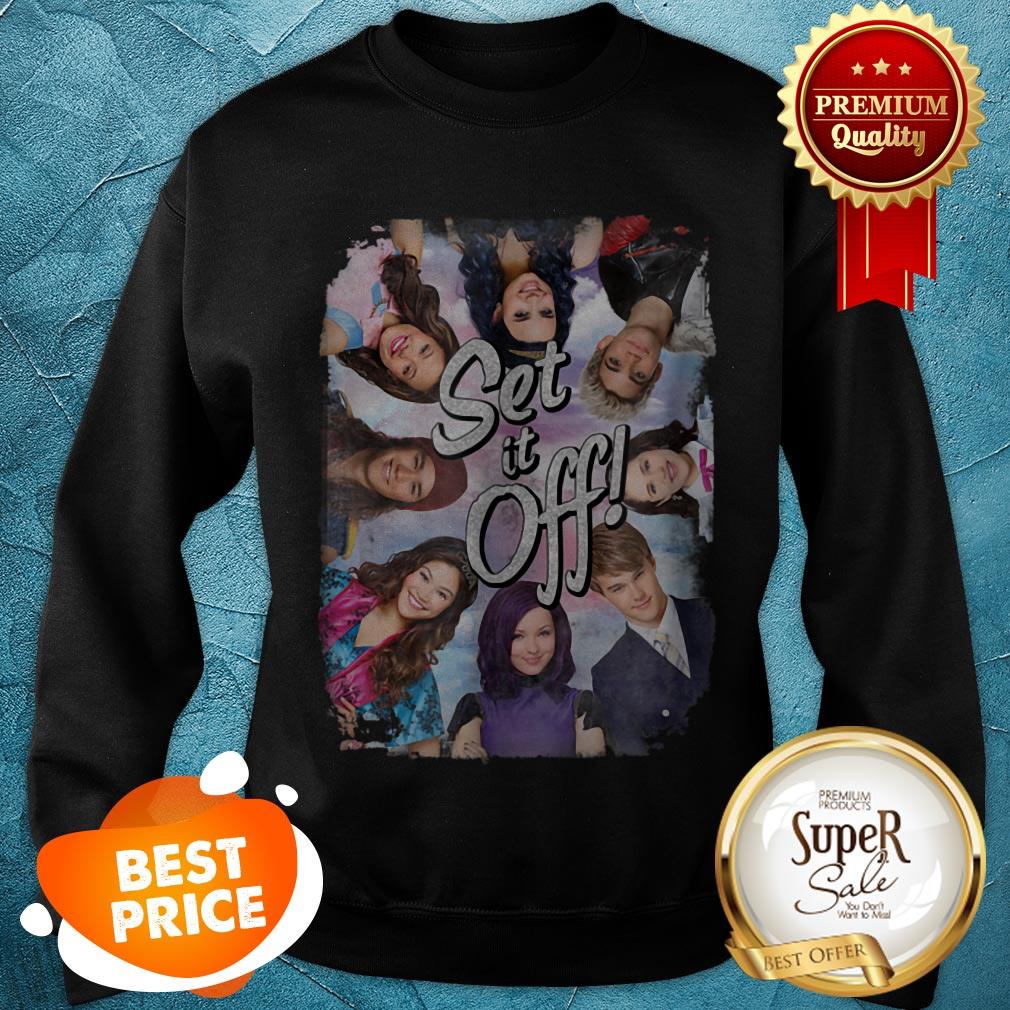 Nice Disney Descendants Set It Off Group Shot Shirt