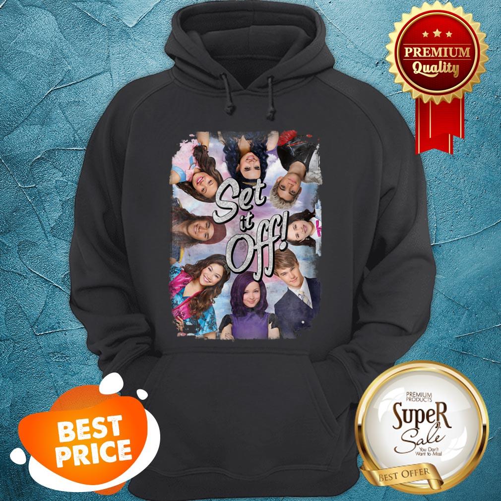 Nice Disney Descendants Set It Off Group Shot Shirt