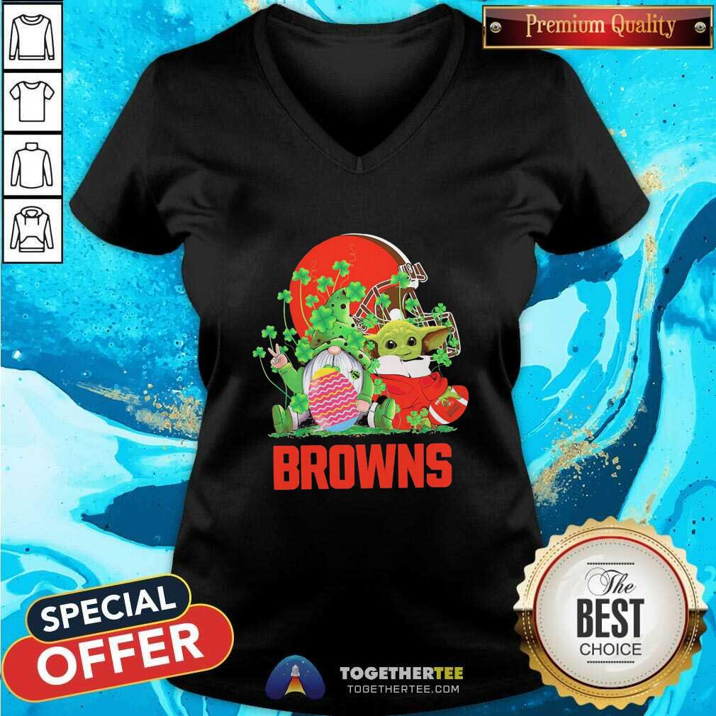 Good Baby Yoda And Gnomes St Patricks Day Cleveland Browns 2021 Shirt