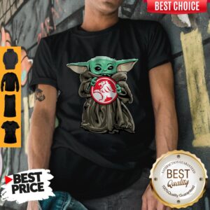 Nice Baby Yoda Hug Holden Logo Shirt