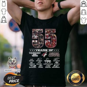 Good 55 Years Of The Greatest Nhl Teams Arizona Coyotes Signatures Shirt