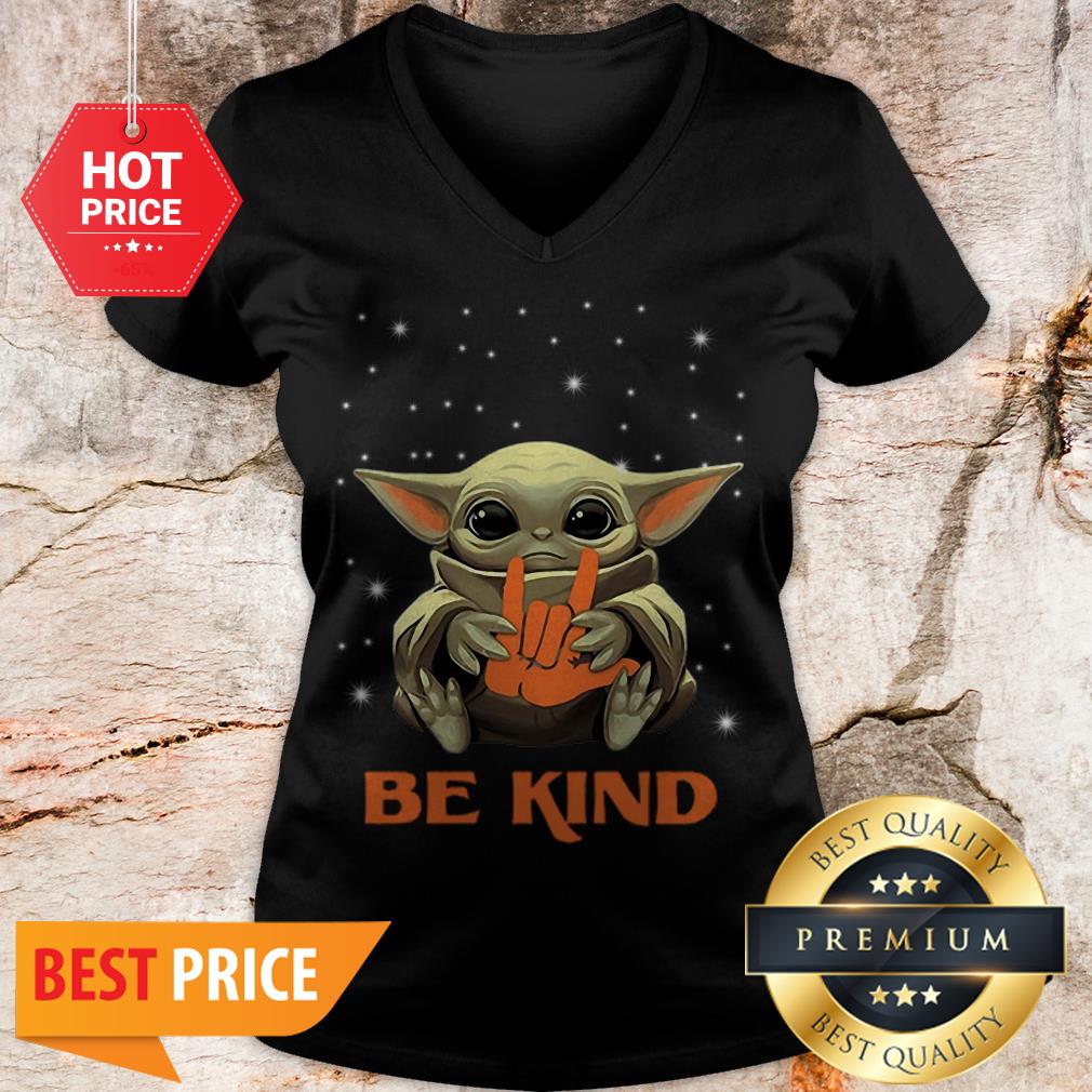 Official Star Wars Baby Yoda Hug Be Kind Shirt