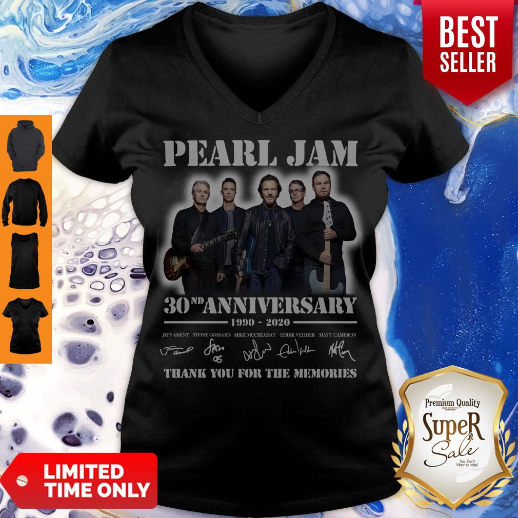 pearl-jam-band-30nd-anniversary-1990-2020-thank-you-for-the-memories-signatures-v-neck.jpg