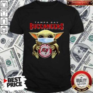 Baby Yoda Face Mask Hug Tampa Bay Buccaneers Shirt