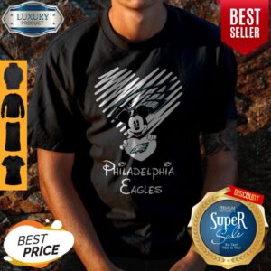 Mickey Mouse Hug Heart Philadelphia Eagles Logo Shirt
